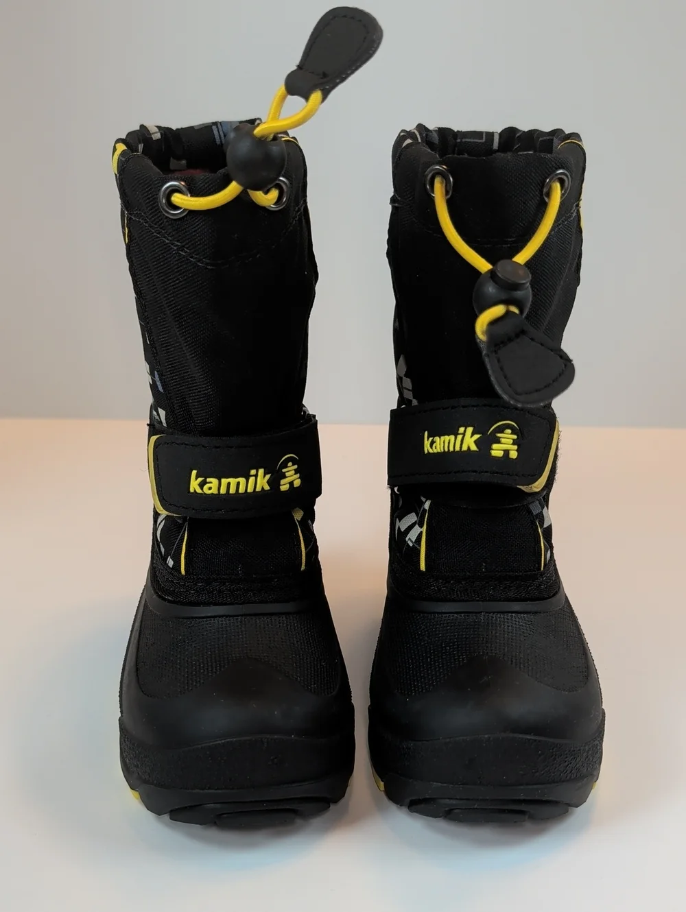 Kamik Black and Yellow Kids Waterproof Winter Boots with Geometric Print Size 8